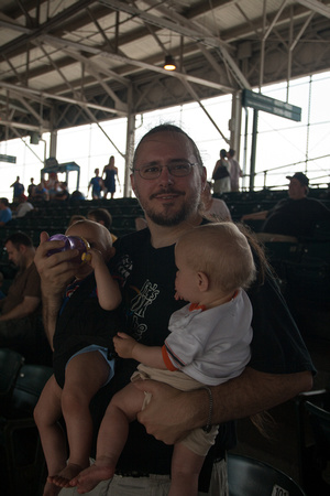 Chillin' with babies (Wrigley Field)