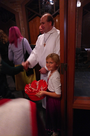 F helping out at Christmas Eve services 2/2