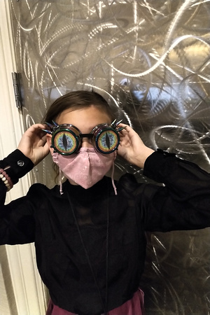 BayCon 2022: K with her new goggles