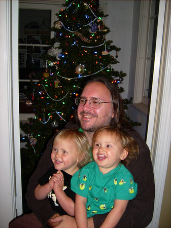 Christmas tree with girls and RLP