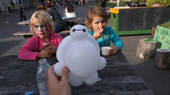 Facepaint and a balloon robot!
