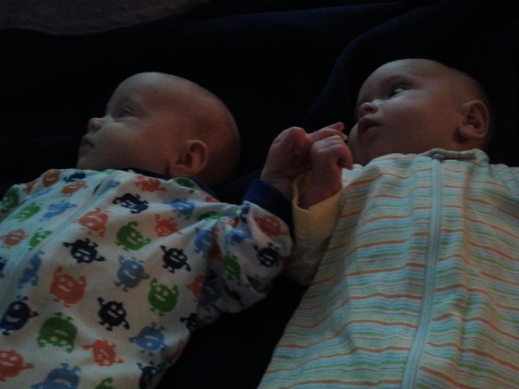 Babies holding hands!  :D