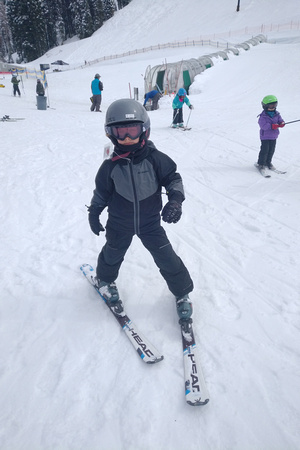 F learning to ski 1/2